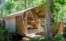 Camping Village Baia Azzurra Club